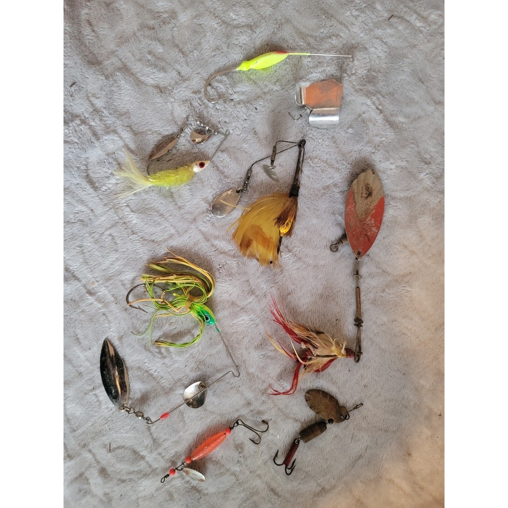 Huge Vintage Fishing Tackle Lot Lures Bobbers Hooks Line Jigs Soft Baits As... - Picture 4 of 11